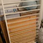 علاق للبنطلونات من ايكيا