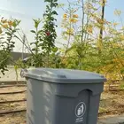 حاوية نفايات مع كفرات