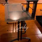 مكتبه