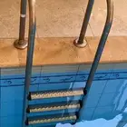 سلم مسبح أصلي استيل ضد الصدى