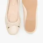 جزمة باليرينا بيضاء جديدة ماركة سيليست