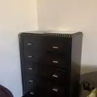 غرفه نوم مع دولاب كبير جدآ