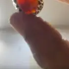 جوهرة كريمة من الأحجار النادرة