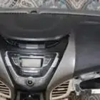 قشرة ومسجل النترا هونداي . موديل 2013