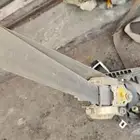 يوجد لدينا اصلاح حزامات الامان وتغير حزامات الامان