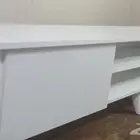 طاولة تلفزيون