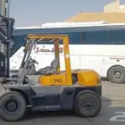 رافعة شوكية فوركلفت للإيجار يومي  شهري والمشاوير