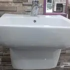 كراسي حمام ومغاسل