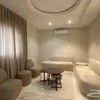 شقة يومي وسط الباحة الحاويه