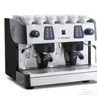 الات قهوة وثلاجات عرض حلويات