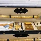 هدية بوكس سيف ومشلح بشت وقلم وعطر ومصحف للمناسبات