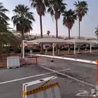 بوابة للتحكم في مرور السيارات دخول وخروج