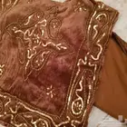 مفرش طاوله هندي نظيف جدا