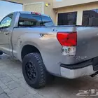 تندرا جنوط مع كفرات نصف حجري مقاس 285 65 18 سكويا