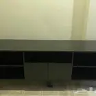 طاولة تلفزيون