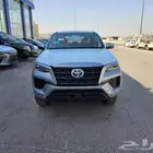 تويوتا فورشنر 4x2 موديل 2024 بنزين