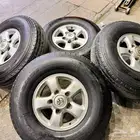 كفرات ديرو مع جنوط فكسار مقاس 16 اصلي وكاله جيب لاندكروزر