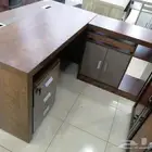 مكاتب فاخرة مع سكرتارية وادراج