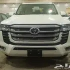 لاندكروزر L4 GXR ابيض بنزين سعودي 2024