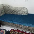 مجلس مع كنبة استرخاء وستارة