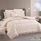 لحافات سرير
