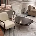طاولة انيقة بتصميم فريد