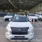 ميتسوبيشي اوتلاندر نص فل 2025 سقف بانوراما اصفار