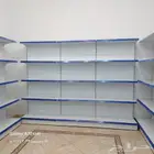 رفوف سوبر ماركت