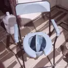 كرسي حمام بلاستك بدلو لكبار السن