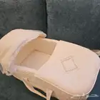 ثلاثة في واحد مهد وحامل مولود وناموسية
