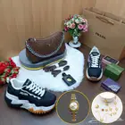 هدايا نسائيه ماركة برادا