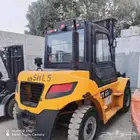 Forklifts for daily and monthly orders We have it 7 tons