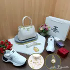 هدايا نسائيه ماركة شانيل