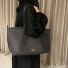 شنطه جامعيه سوداء كبيره
