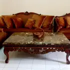 للبيع طقمين كنب كلاسيك بحالة ممتازة