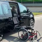 كرسي سيارة متحرك كهربائي ل كبار السن و احتياجات خاصة و الهمم