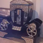 عربية جميلة قطعتين للملكة