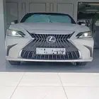 ايجار يومي وشهري بسائق او بدون
