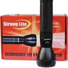 كشاف سترونج لايت قابل للشحن للمسافات البعيدة بسعر 110 ر.س