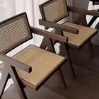 كراسي رتان خشب بني