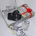 هدايا نسائية شنطه واكسسوارات
