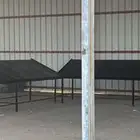 طاولة خضار وفواكه للبيع