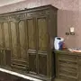 غرفة نوم كلاسيك نظيفة للبيع 
