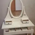 تسريحة من ايكيا نظيفه لونه ابيض