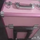 شنطه مكياج للبيع السوم200 وشاريتها600 نظيف