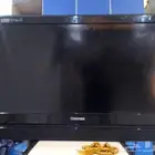 للبيع شاشة TOSHIBA