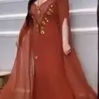 فستان للبيع تفصيل شبه جديد مقاس M إلى L