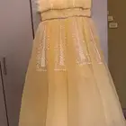 فستان ملكة اصفر ليموني - لبسه وحده حاله جديده جدا - توصيل