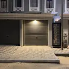 اللابيع شقه دبلكس دوراول في حي المنار غريبه من النخيل مول