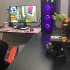 طاوله شبه جديد لها اقل من شهر سعر قابل ل تفاوض